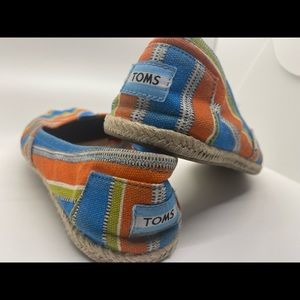 TOMS flats size 7. Orange, blue and green stripes